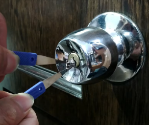 Törött kulcs kihúzó készlet - EASYKEY 